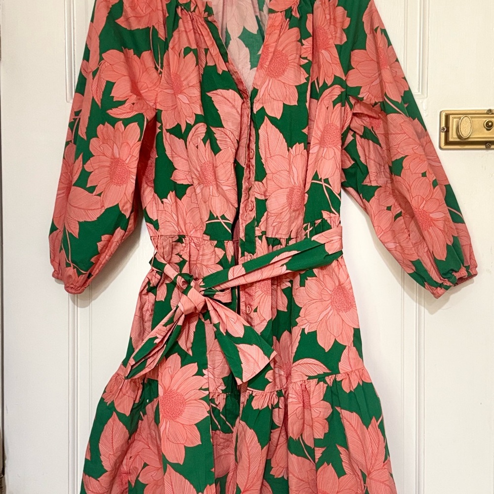 Hilo Hattie Pink and Green Floral Long Sleeve Dress